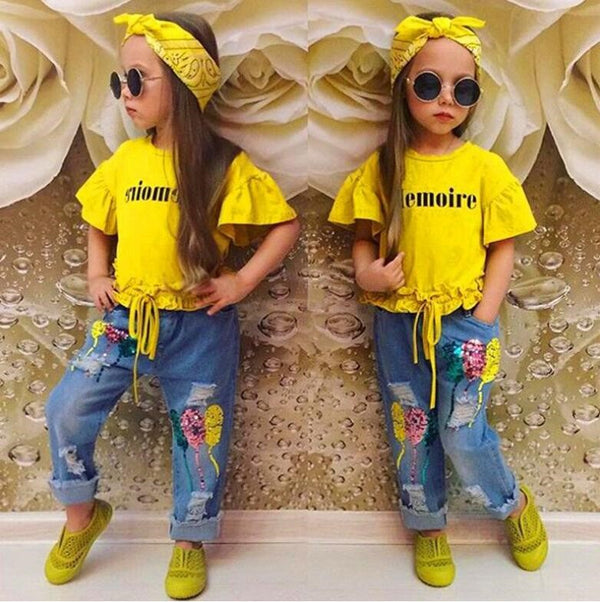 Hot Sale Kids Girls Clothing Set: Fashion Kids Girls Clothing Sets, Short Sleeve Tops + Jeans + Scarf. Baby Girls Clothing Suits