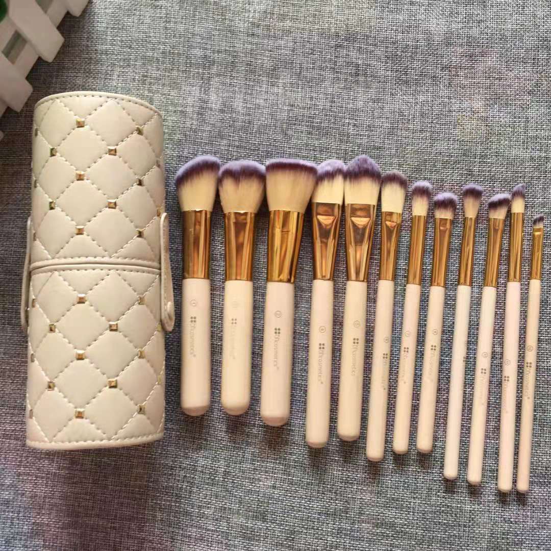 12pcs The Foundation Wonder Brush Premium Set