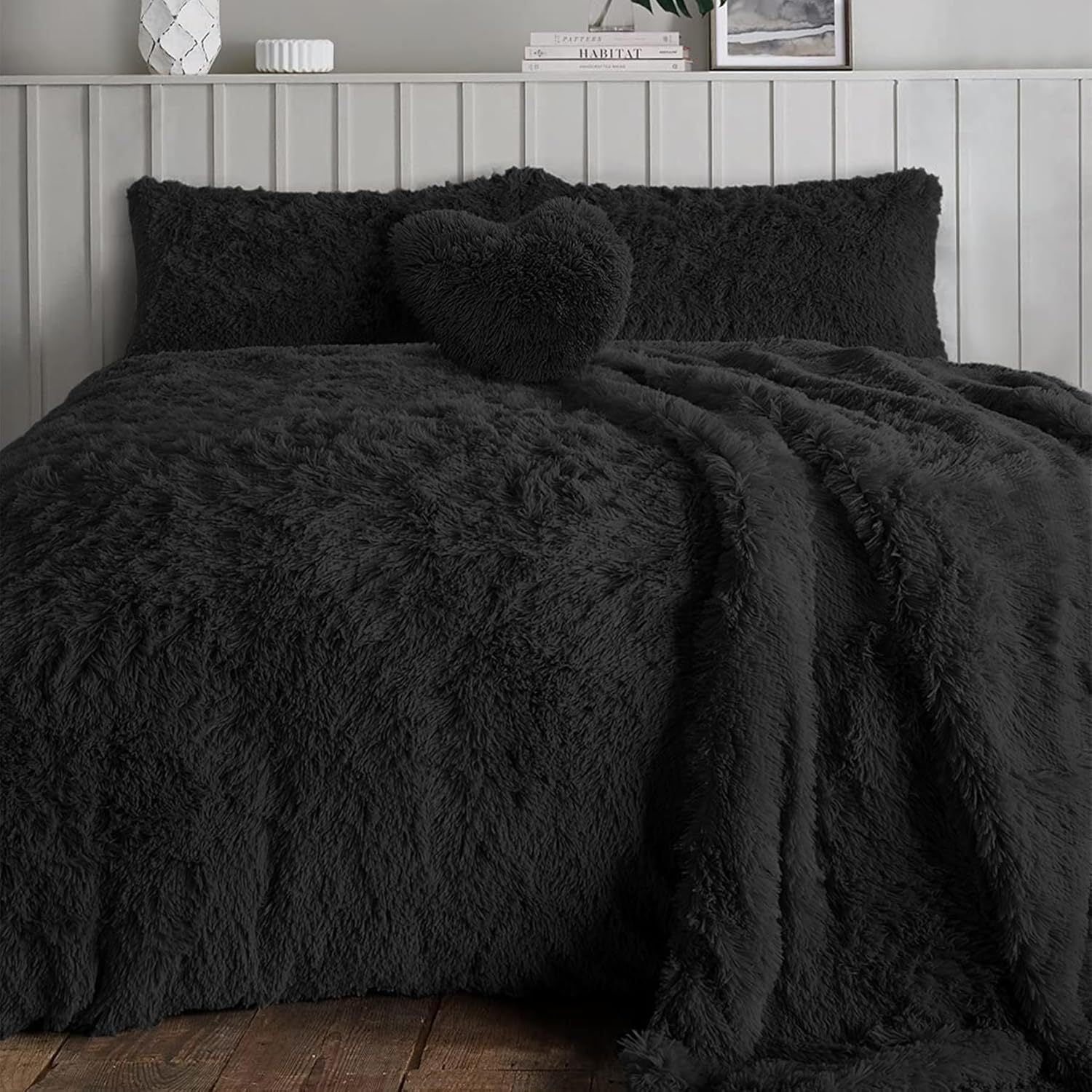 4B Alaska Long Fur Duvet Cover – Premium Teddy Fleece Bedding Available in Four Sizes – Soft, Cozy & Fluffy. Easy Care and Stylish Home Décor Choice.