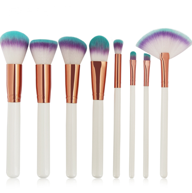 MAANGE Makeup Brushes 8Pcs: Eye Shadow Brush, Foundation Brush, Powder, Liquid, Cream Cosmetics Brushes Kit. Eye Brow Brush with Makeup Sponge and Cloth Bag