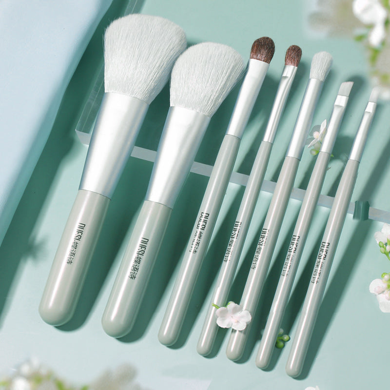 TT DUESI 7pcs Makeup Brush Set: Eyeshadow, Blush, Face Powder, Highlight, Repair Brush, Foundation, Lip Brush. Beauty Tools Full Set