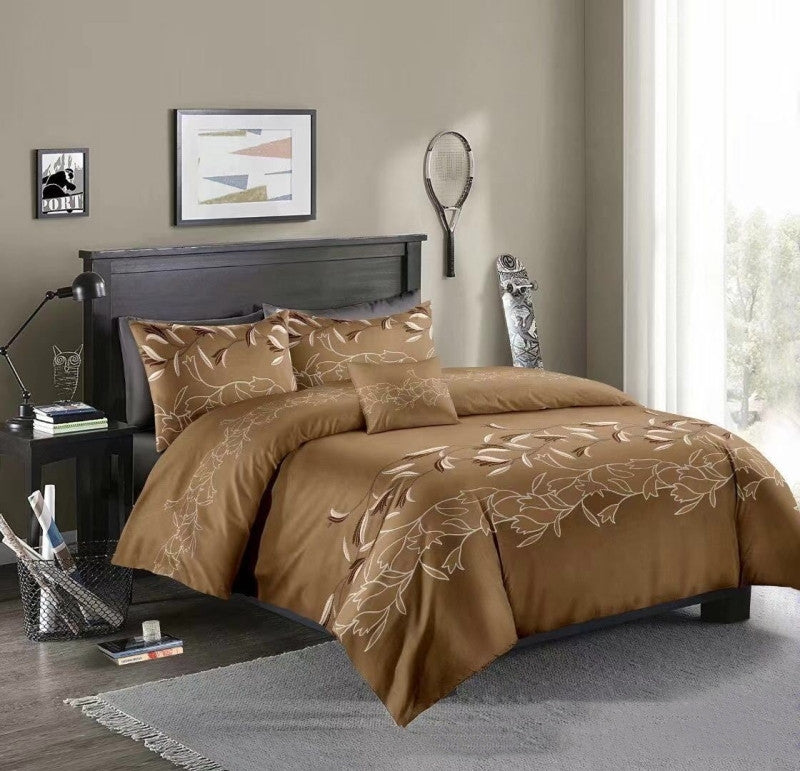 Complete Bedding Set: Includes Quilt, Bedcover, Bedsheet, and Duvet Cover for a coordinated and stylish look for your bed.