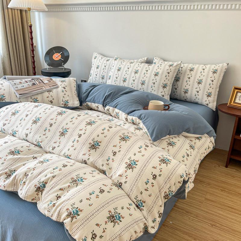 Four-Piece Jacquard Bed Set: Includes Quilt Cover and Sheets for a coordinated and elegant bedding ensemble.