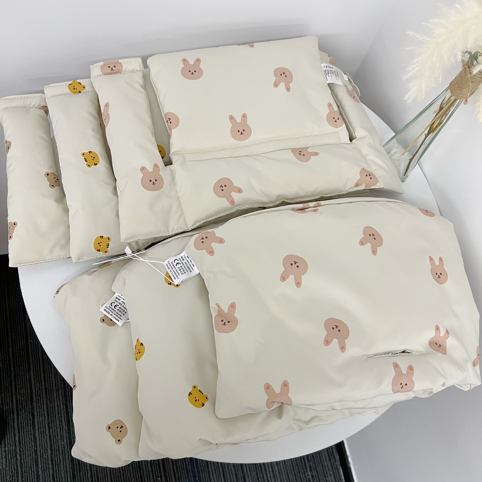 Non-Slip Baby Dining Chair Cushions – Soft Autumn & Winter Seat Pads for Safe, Comfortable Feeding Time