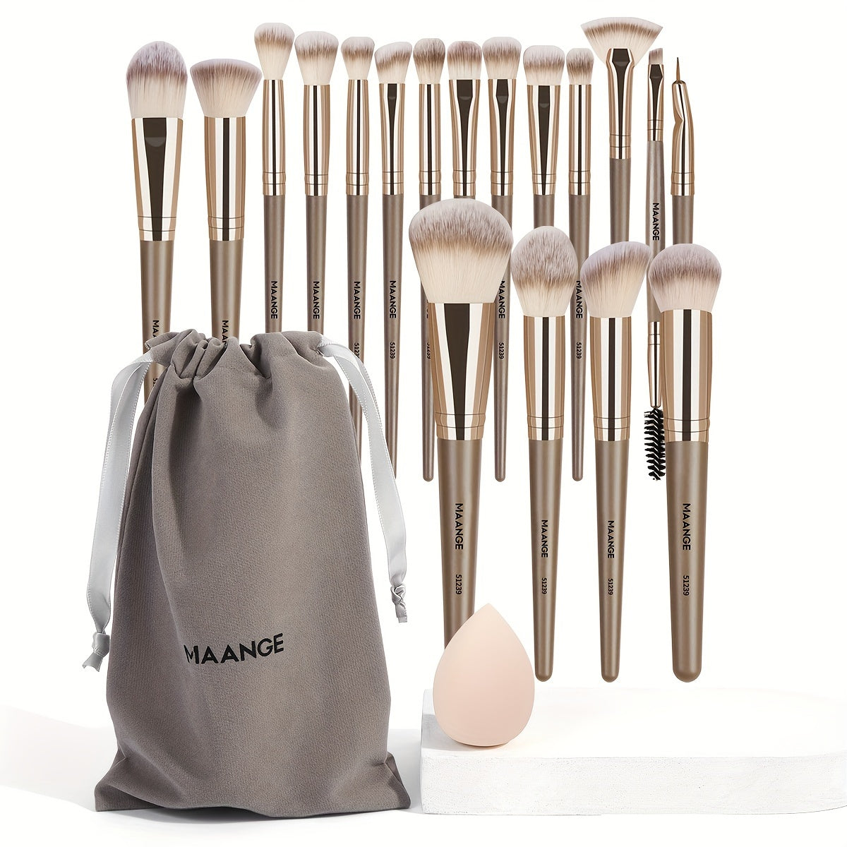 18-pack Professional Makeup Brush Set Including a Velvet Bag And a Medium-Sized Beauty Sponge. Features Soft Bristles for Foundation, Eyeshadow, Blending, Concealer, And Eyeliner Brushes. A Skin-Friendly Puff Combination, Per
