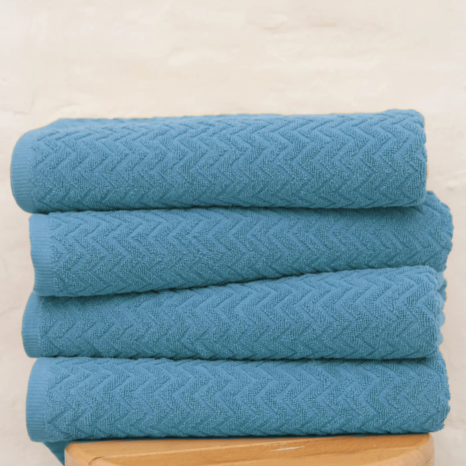 Luxury Premium Quality Textured Zigzag Blue 100% Cotton Jacquard Towel 600 GSM Super Soft Quick Drying Soft Absorbent