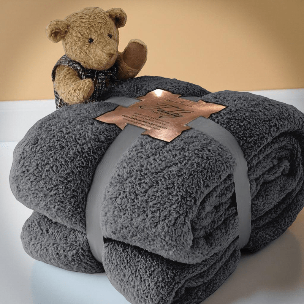 Durable Machine Washable Fleece Home Décor Blanket