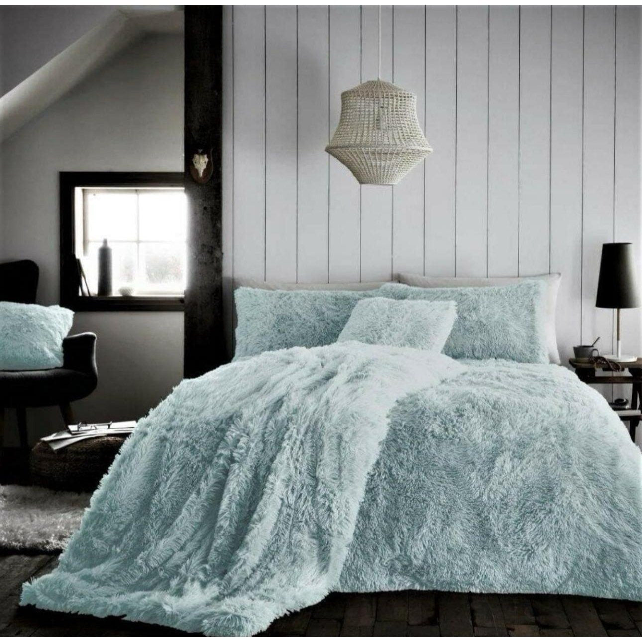 4B Alaska Long Fur Duvet Cover – Premium Teddy Fleece Bedding Available in Four Sizes – Soft, Cozy & Fluffy. Easy Care and Stylish Home Décor Choice.
