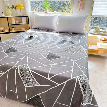 Soft breathable printed bed sheet by OKEYWOW, all-season bedding ideal for bedroom and guest room comfort.
