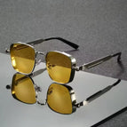 C5 yellow flakes