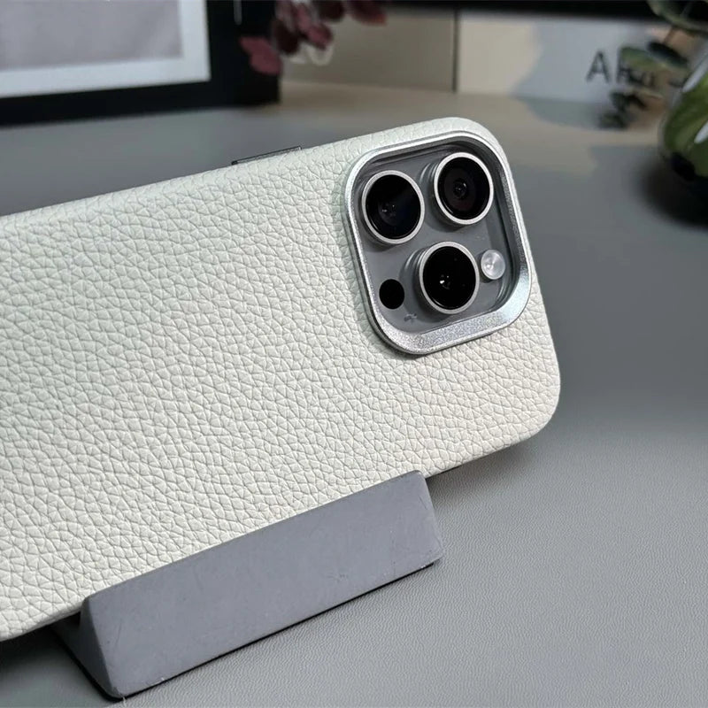 Luxury Wireless Charging MagSafe Leather Phone Case: Compatible with iPhone 13/14/15 Pro Max