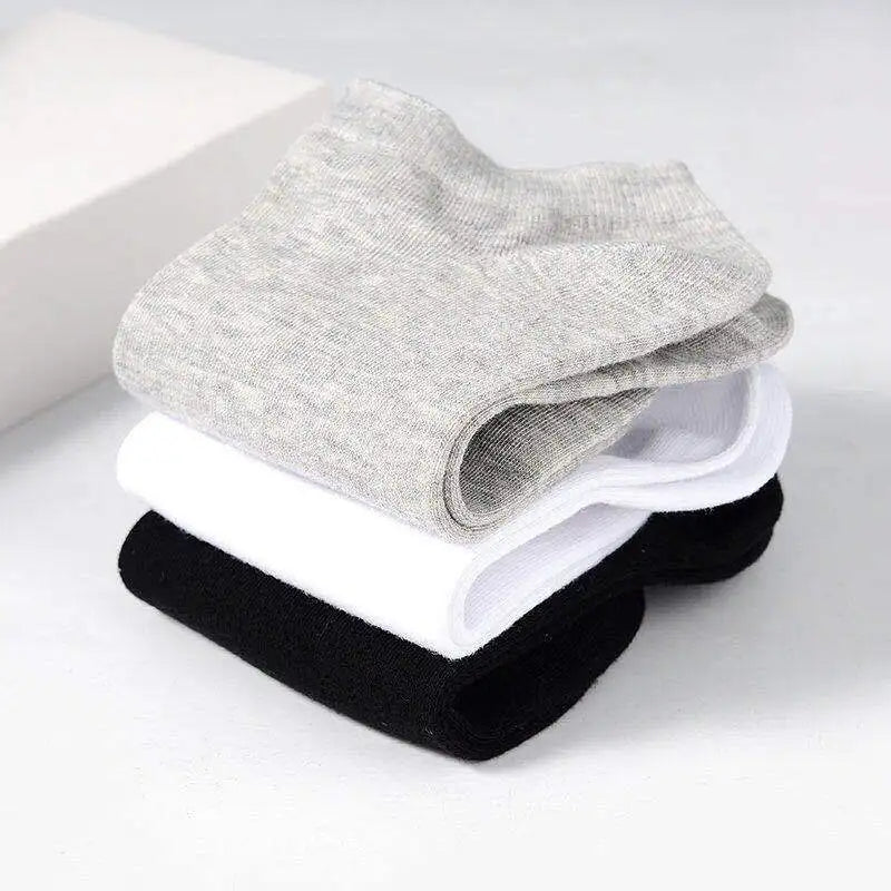 10 Pairs and 5 Pairs of Solid Color Ankle Socks: White and Black Breathable, Comfortable Cotton Sports Socks