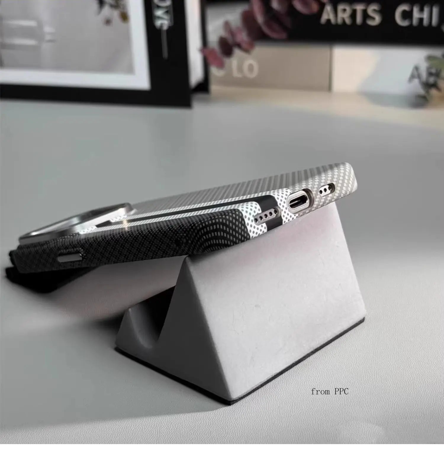 Carbon Fibre Magnetic Phone Case 16 Cover for iPhone 15 14 Pro Max Wireless Charging MagSafe Shell Alloy Camera Ring Armor Funda