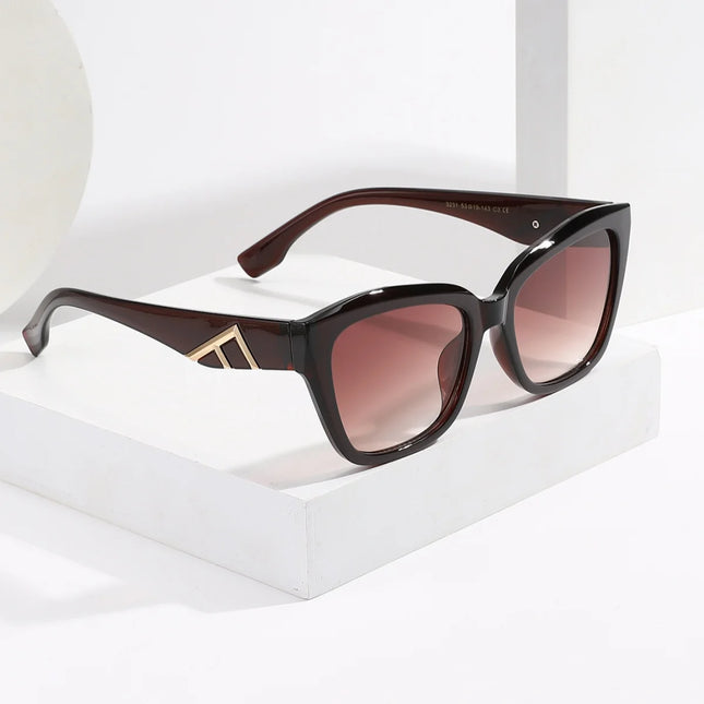Sleek Cat-Eye Sunglasses with UV Protection