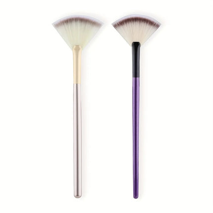 GlowFan Highlight & Contour Makeup Brush for Face