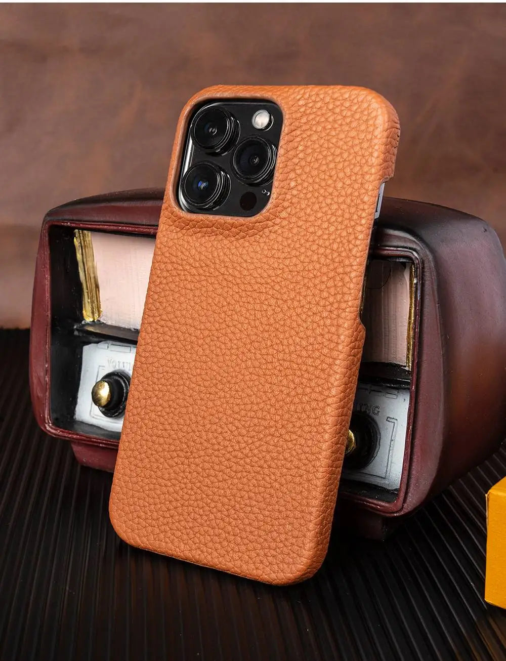 Luxury Genuine Leather Business Phone Case for iPhone 11/12/13/14/15 Pro Max.