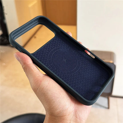 MagSafe Carbon Fibre Woven Case for iPhone 17 Pro & Pro Max