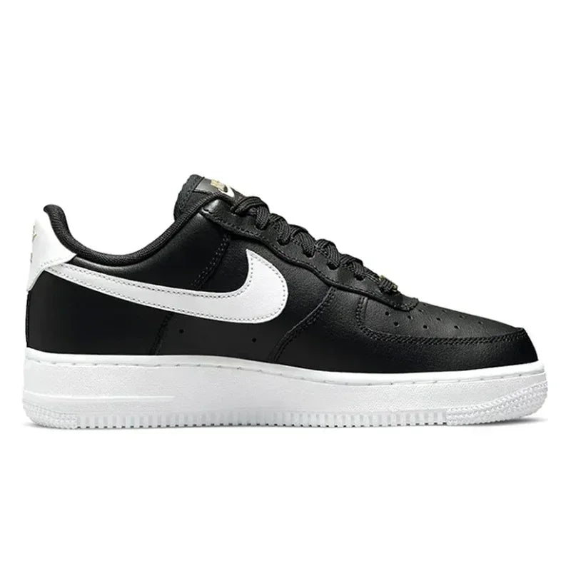 Nike Air Force 1 Low Skateboarding Shoes: Comfortable unisex sneakers available for both men and women. Classic white and black design for versatile style.