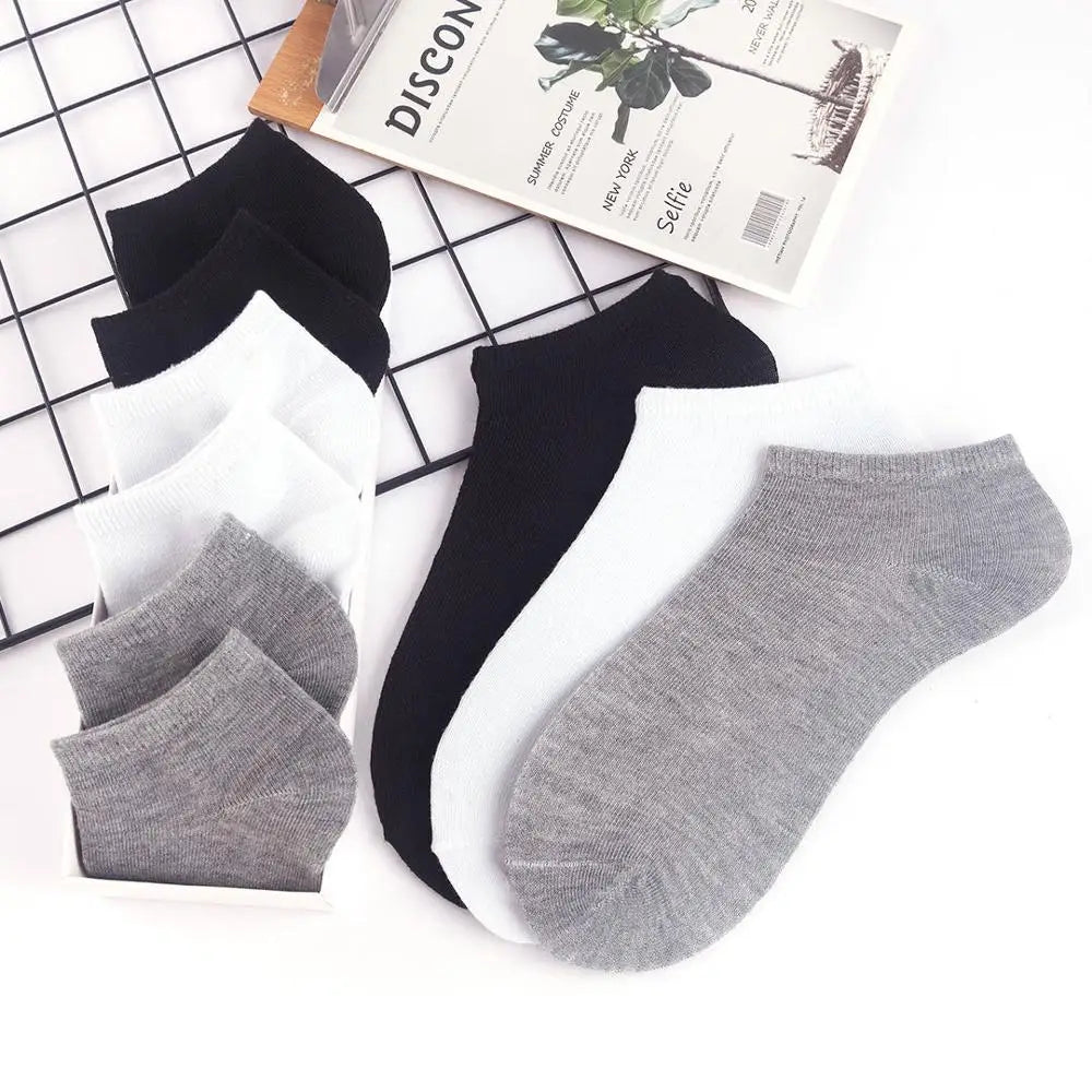 10 Pairs and 5 Pairs of Solid Color Ankle Socks: White and Black Breathable, Comfortable Cotton Sports Socks