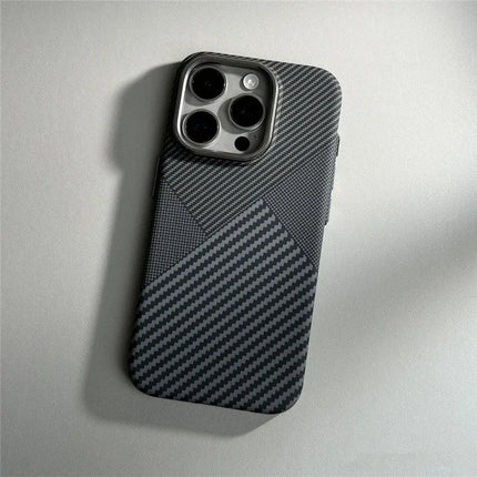 OKEYWOW iPhone 16/15/14 Pro Max carbon fiber geometric MagSafe case with magnetic charging and camera protection.