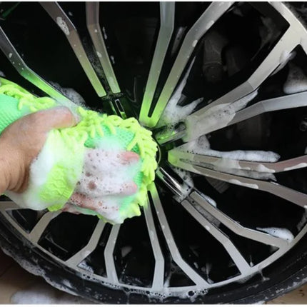 DriveSilk Car Care Kit Microfiber Wash Sponge Gloves Auto Detailing Cleaning Set