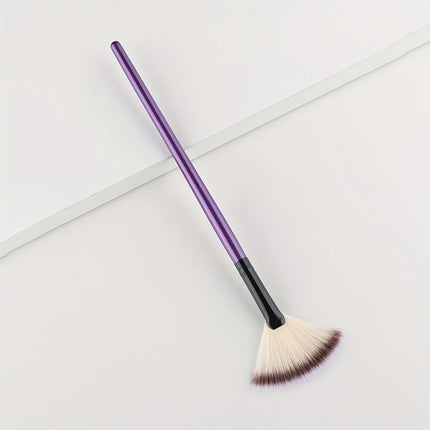 GlowFan Highlight & Contour Makeup Brush for Face