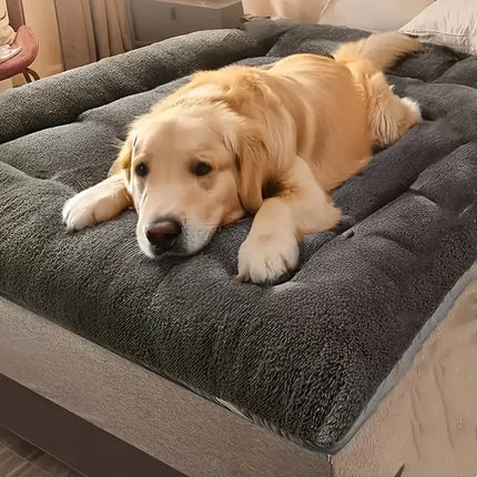 Extra Large Dog Bed Plush Soft Crate Mat Sofa Thickened Pet Sleeping Bed