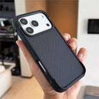 Black / iPhone 16 Pro Max