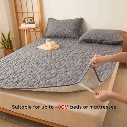 OkeyWOW waterproof quilted mattress topper with elastic band, suitable for single and double beds, in protective bedding image.