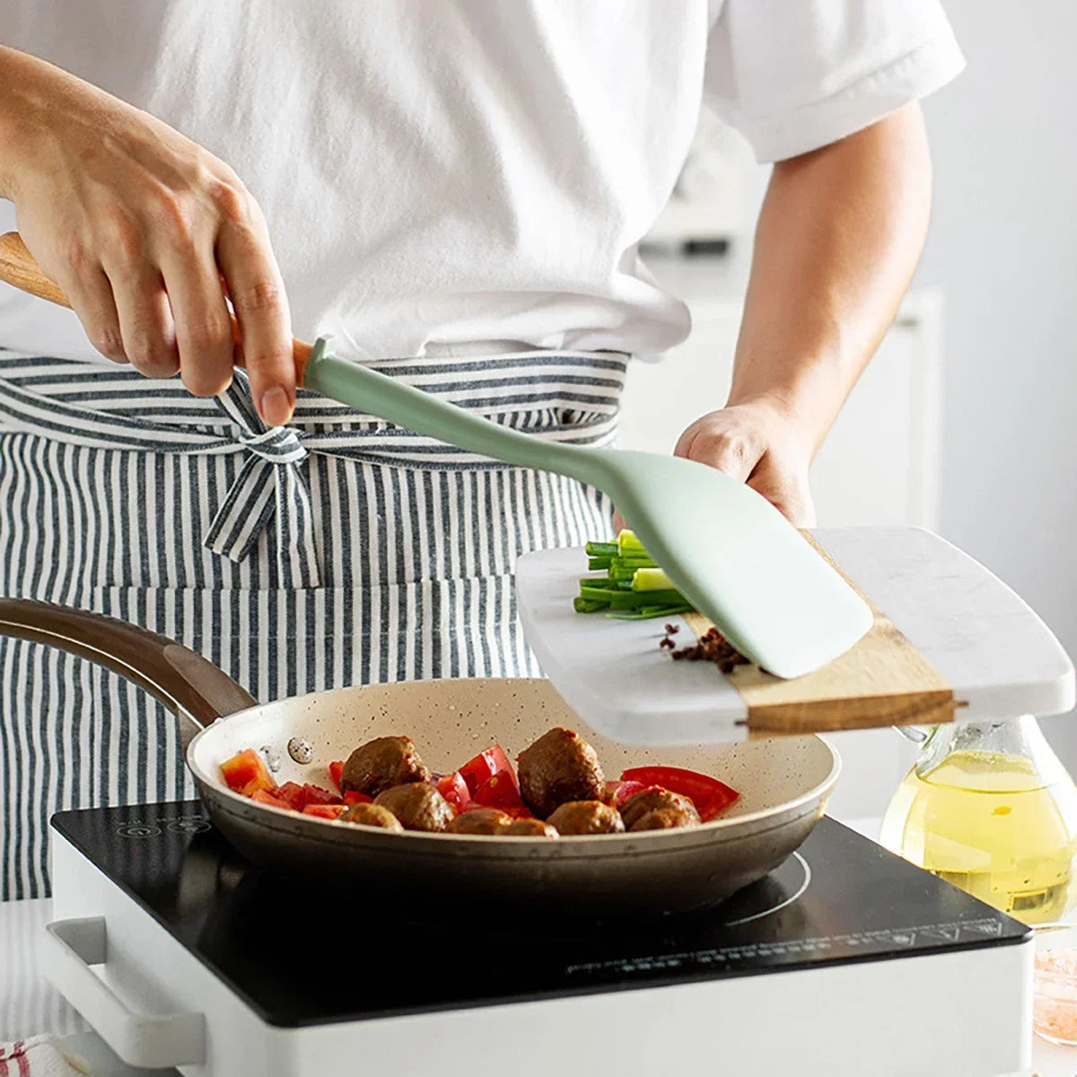 NEW Silicone Spatula Non Stick Pan Wooden Handle Silicone Vegetable Heat-resistant Silicone Cooking Spatula Spoon Kitchen tool