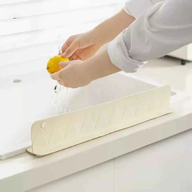 Silicone Sink Splash Guard with Suction Cups Kitchen Water Baffle