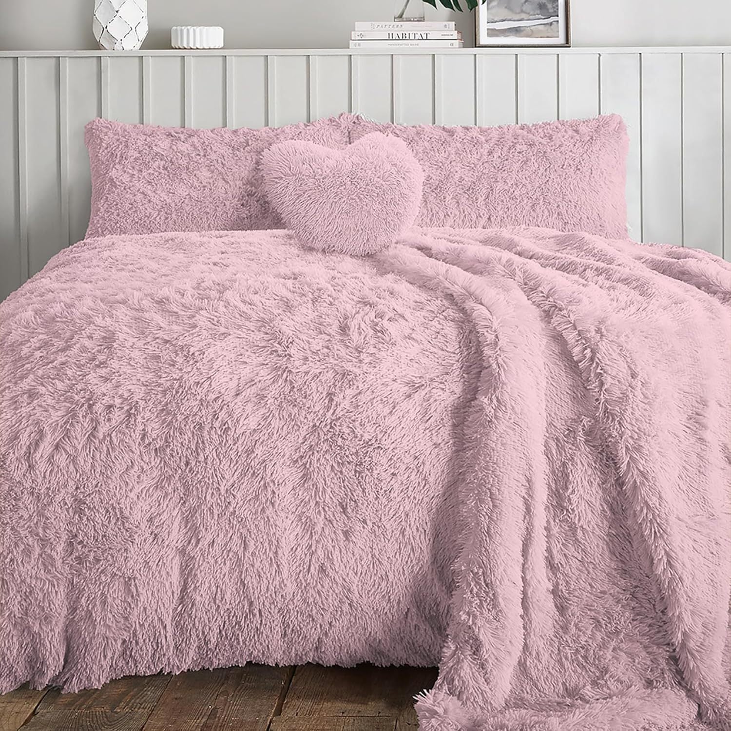 4B Alaska Long Fur Duvet Cover – Premium Teddy Fleece Bedding Available in Four Sizes – Soft, Cozy & Fluffy. Easy Care and Stylish Home Décor Choice.