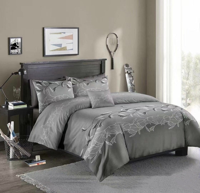 Complete Bedding Set: Includes Quilt, Bedcover, Bedsheet, and Duvet Cover for a coordinated and stylish look for your bed.