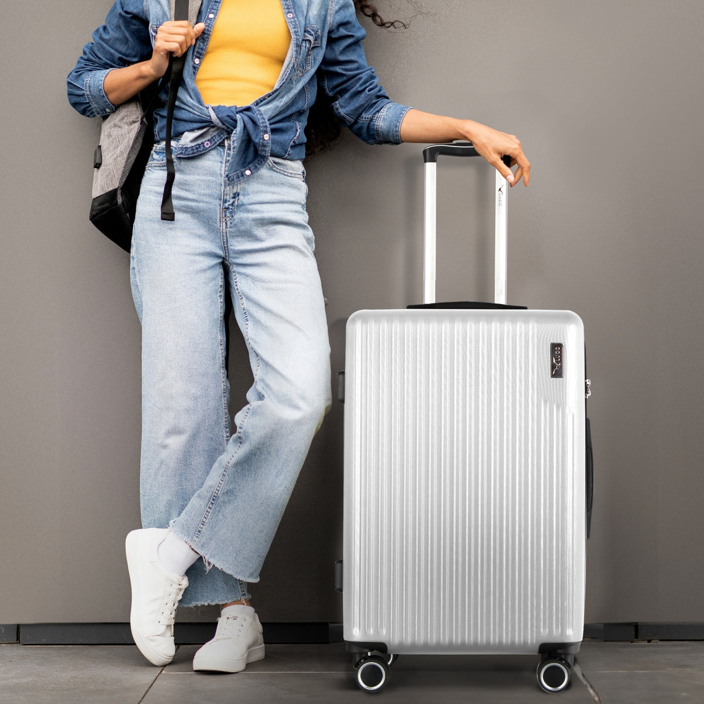 LUGG 65 x 25 x 44cm Vacay Suitcase ABS Luggage with TSA Indent Lock, Aluminium Trolley Handle, 360° Spinner Wheels, Water-Resistant & Durable Material - Airline Compatible (24inch)