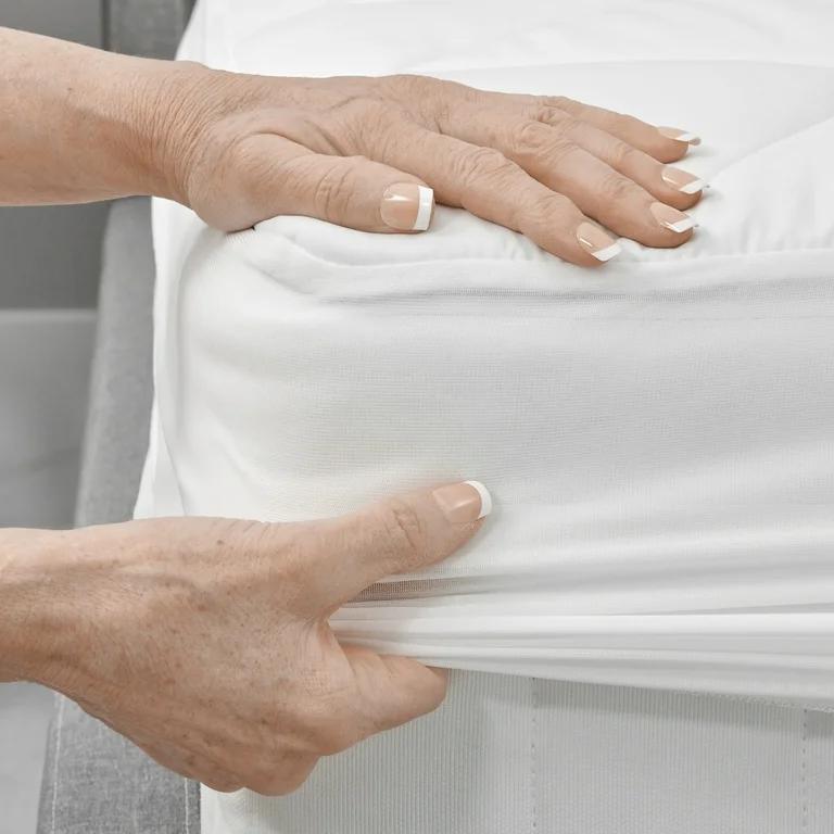 30 cm Extra Deep – Breathable and Noiseless Bed Cover for Total Peace of Mind – Deep Elastic Fit for Secure Coverage and Smooth Sleep Surface – Shields Against Everyday Spi