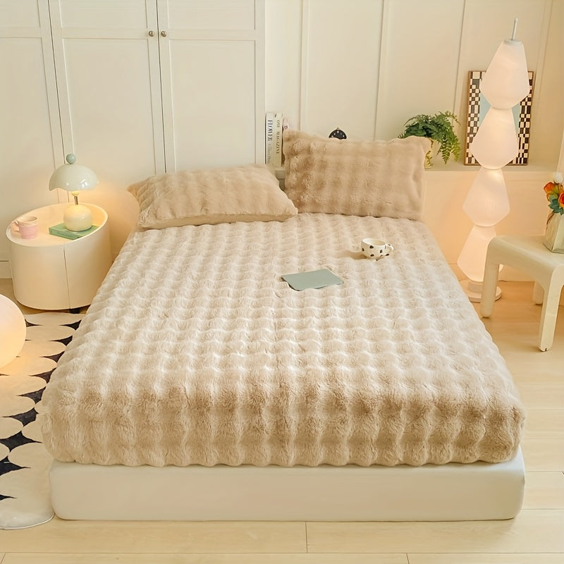 Rabbit Fur-Like Plush Fitted Sheet with 11.8" Deep Pocket (30-34cm) - Thickened Winter Bedspread, Anti-Slip Mattress Protector, Soft Fluffy Bed Cover for Queen/King/King Size Beds, Hotels, Dorms - Machine Washable Luxury Bedd